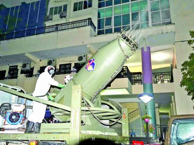 Tin tức trong ngày - Hai sáng kiến thần tốc đánh "giặc COVID"