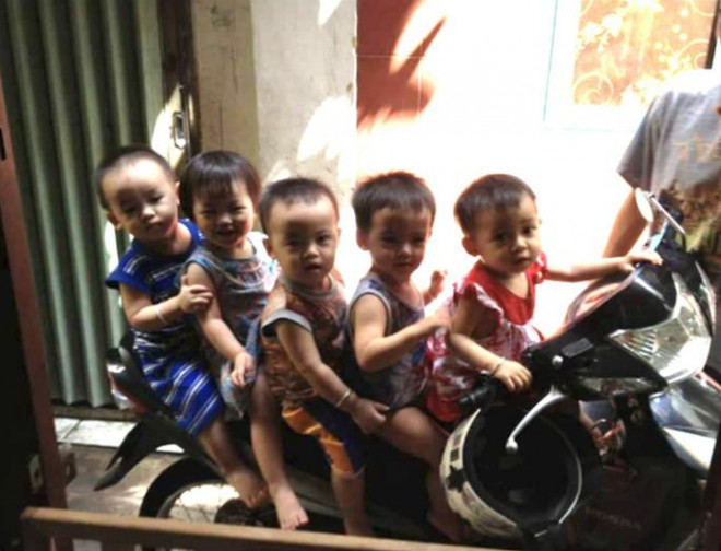 Ca sinh 5 đầu tiên ở TP HCM giờ ra sao? - 2