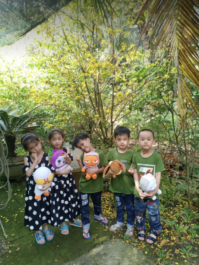 Ca sinh 5 đầu tiên ở TP HCM giờ ra sao? - 15