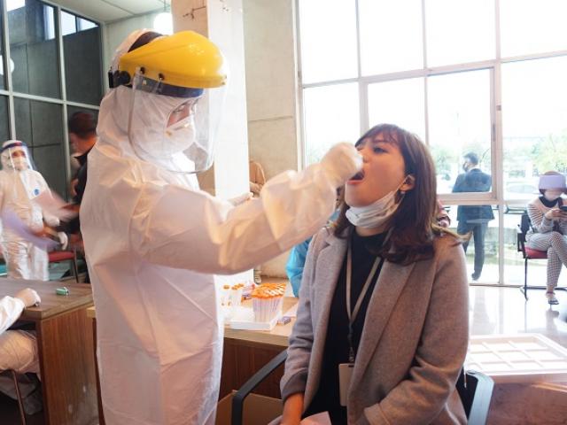 Tin tức trong ngày - Kết quả xét nghiệm COVID-19 của toàn bộ nhân viên sân bay Nội Bài