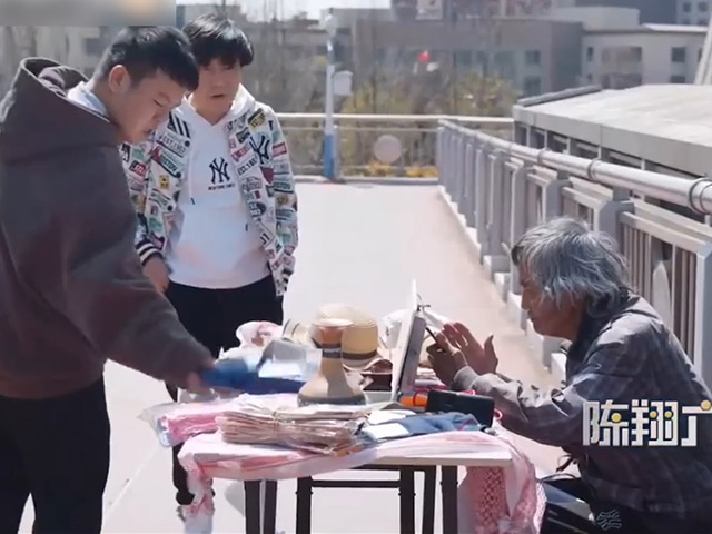 Video Clip Cười - Bán hàng không thích "mặc cả" và cái kết