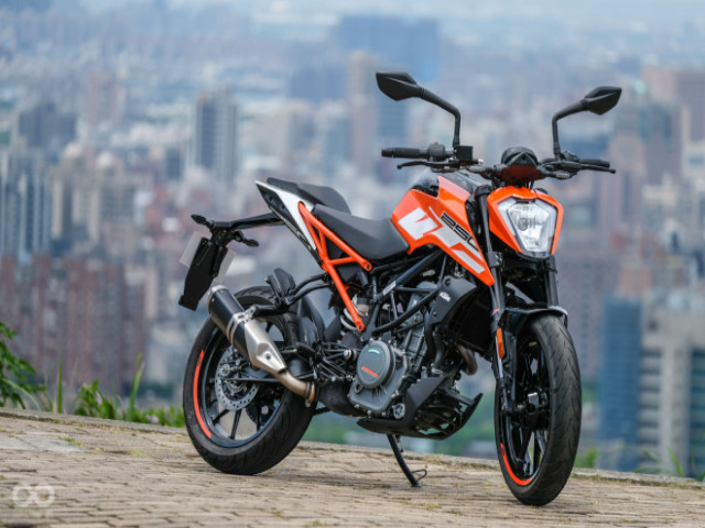 Xe máy - Xe đạp - Cận cảnh KTM 250 Duke: Cỗ máy hạng nhẹ hút hồn dân tập chơi