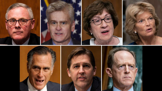 7 thượng nghị sĩ Cộng hòa cùng đảng với ông Trump cũng đứng về đảng Dân chủ, bỏ phiếu kết tội cựu tổng thống. Ảnh: CNN
