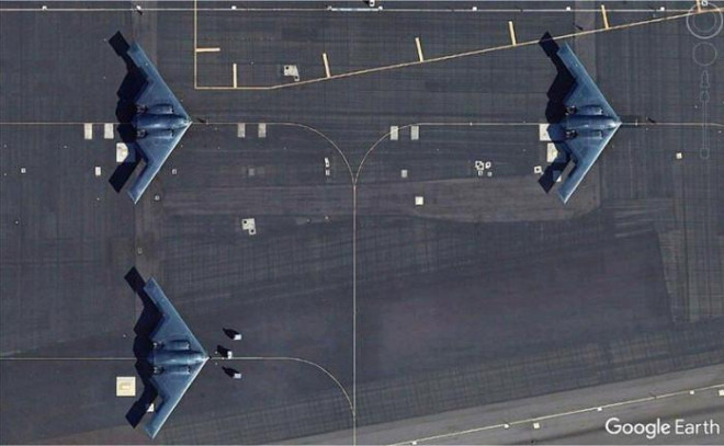 Máy bay ném bom tàng hình B-2 của Không quân Mỹ.