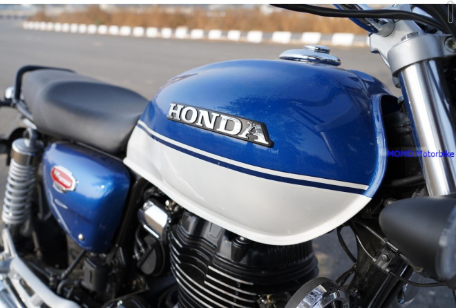 Honda CB350 DLX/Pro: Xế nổ đang HOT có phong cách tân cổ điển - 2