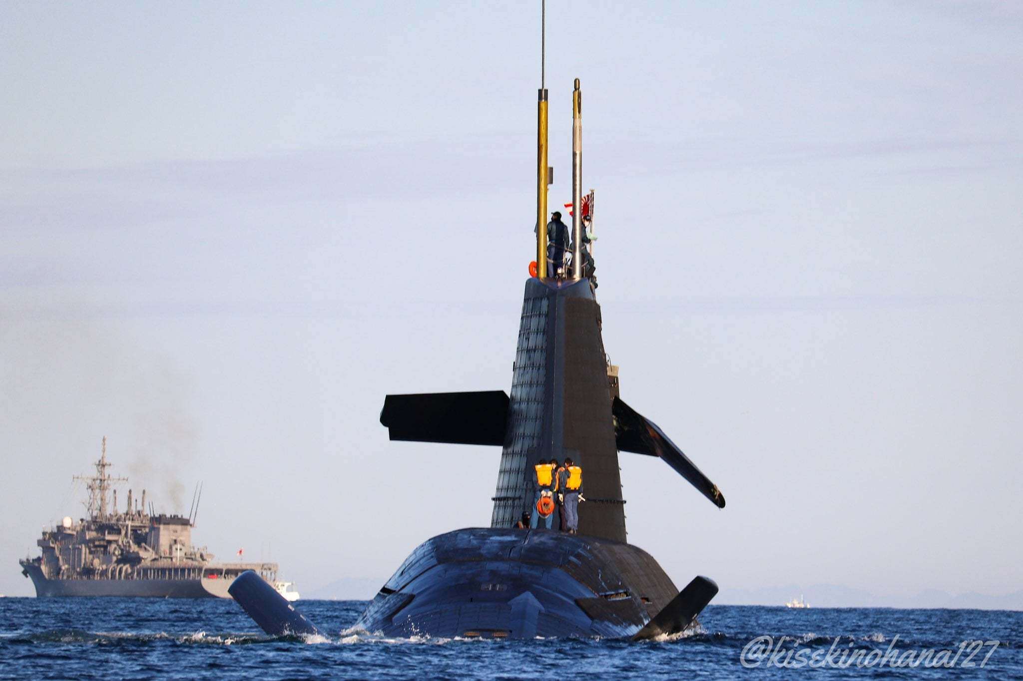 Tàu ngầm JS Soryu (SS-501) có lượng
giãn nước 2.900 tấn đã đâm vào tàu chở hàng Ocean Artemis có lượng
giãn nước 51.000 tấn của Trung Quốc.