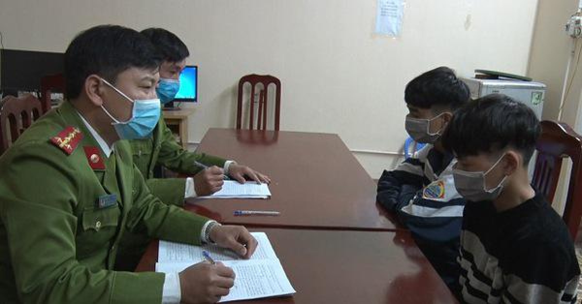 Pháp luật - Bắt quả tang nhiều trường hợp đốt pháo Tết Tân Sửu