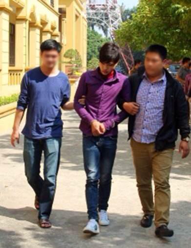 Đối tượng Phạm Minh Vương khi bị bắt.