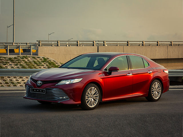 Tin tức ô tô - Giá xe Toyota Camry lăn bánh tháng 2/2021