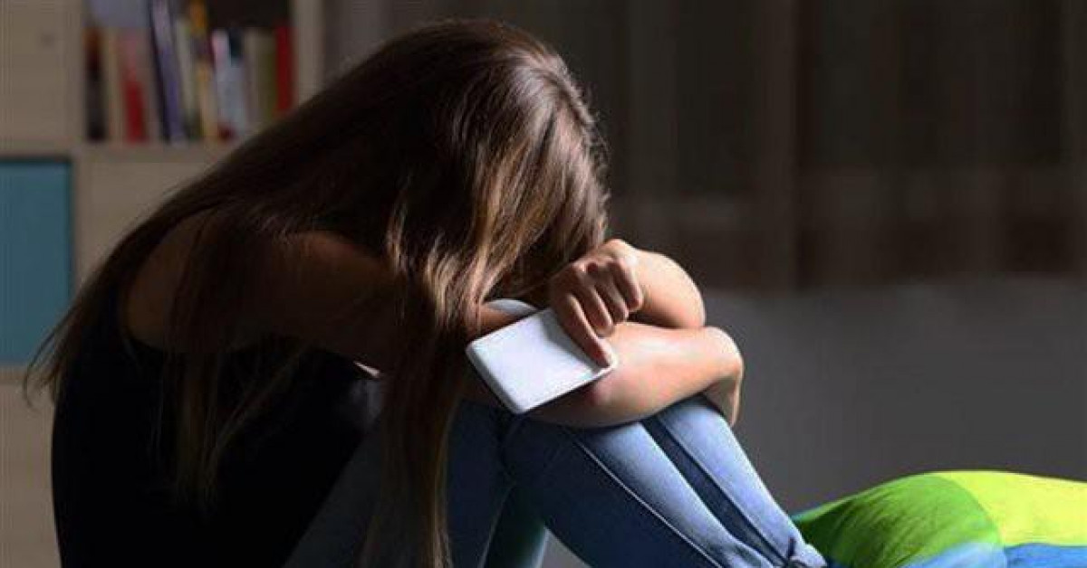 Pháp luật - Dọa tung 'ảnh nóng', hiếp dâm bé gái 13 tuổi