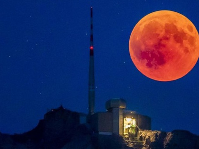 Công nghệ thông tin - Năm 2021, chiêm ngưỡng mặt trăng 5 lần "biến hình"