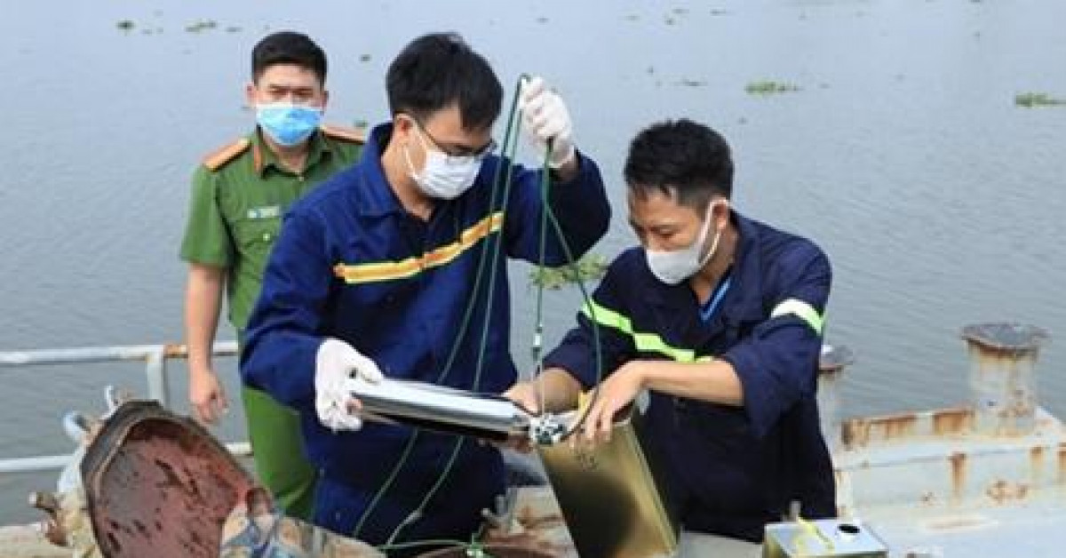 Pháp luật - Bắt khẩn cấp "ông trùm" liên quan đến vụ 2,7 triệu lít xăng giả