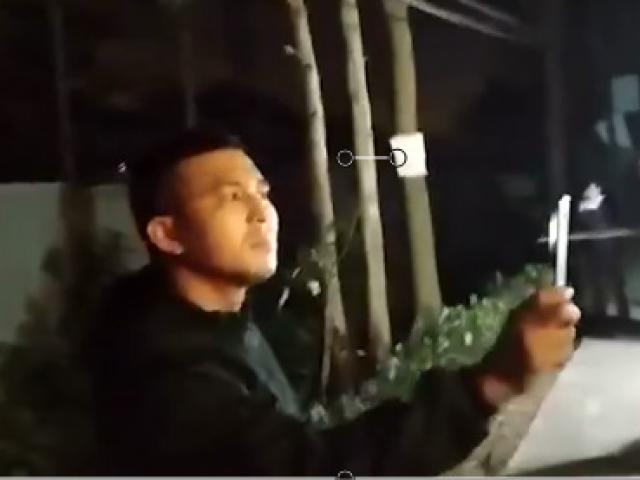 Media - Thanh niên hùng hổ đòi đi qua chốt phong tỏa: "Tại sao người khác qua được mà tao không qua được" và cái kết