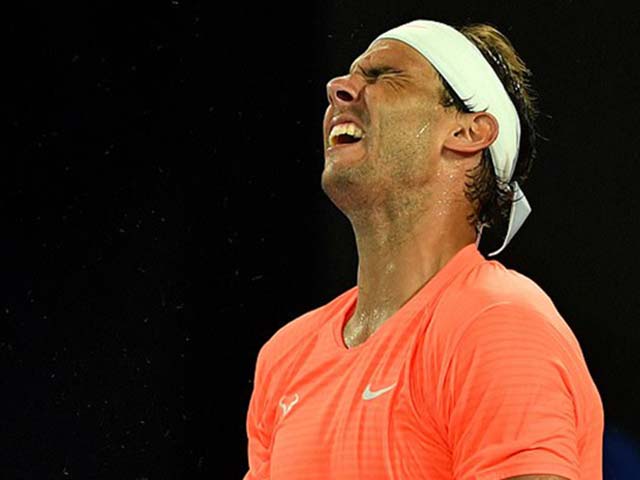 Chấn động Australian Open 2021: Vì sao Nadal gục ngã trước Tsitsipas?