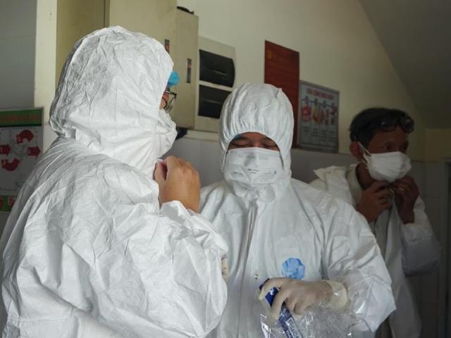 Tin tức trong ngày - Thêm 18 ca mắc COVID-19 lây nhiễm trong nước