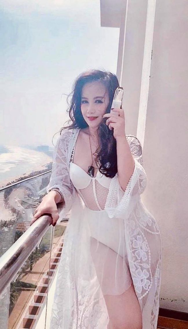 Vì làm về lĩnh vực làm đẹp nên cô rất chú trọng tới hình thể và quan tâm tới sức khoẻ sâu bên trong.
