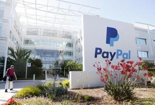 Việc được PayPal và các tổ chức thương mại khác chấp nhận đã mang lại cho bitcoin tính hợp pháp