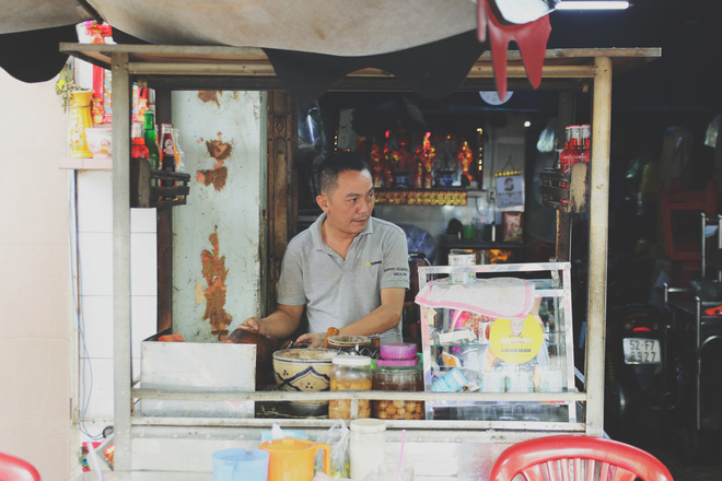 [eMagazine] - Những chiếc xe đẩy ẩm thực nức tiếng ở Sài Gòn - 6