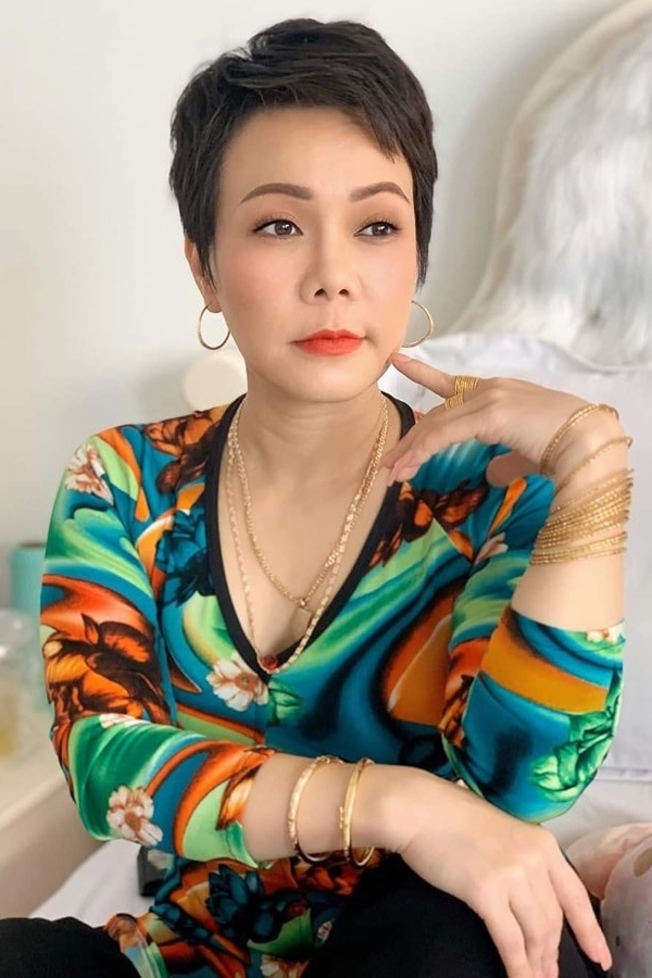 “Vợ Hoài Linh” bị đồn là “đại gia ngầm” showbiz Việt: Sự thật bất ngờ - 1