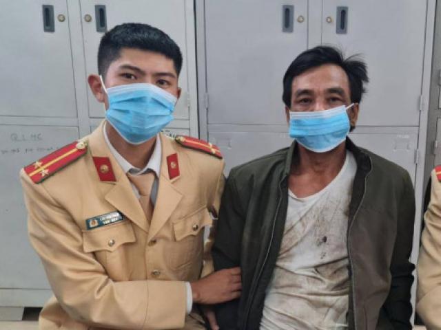 Bắc Giang: Tạm giữ tài xế giằng co với CSGT, đập vỡ máy đo nồng độ cồn