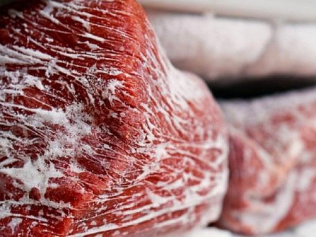 Ẩm thực - Nhiều chị em thắc mắc thịt để ở ngăn đông bị cháy lạnh, có ăn được không?