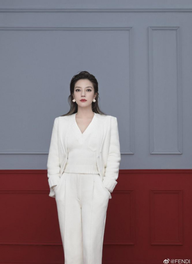 Triệu Vy sang chảnh đầy khí chất trong loạt ảnh đầu xuân - 10