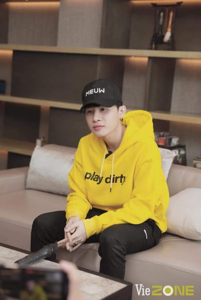 Mỹ nam tuổi Sửu: Trong vòng một năm Jack lên đời phong cách thời trang như idol Hàn - 3