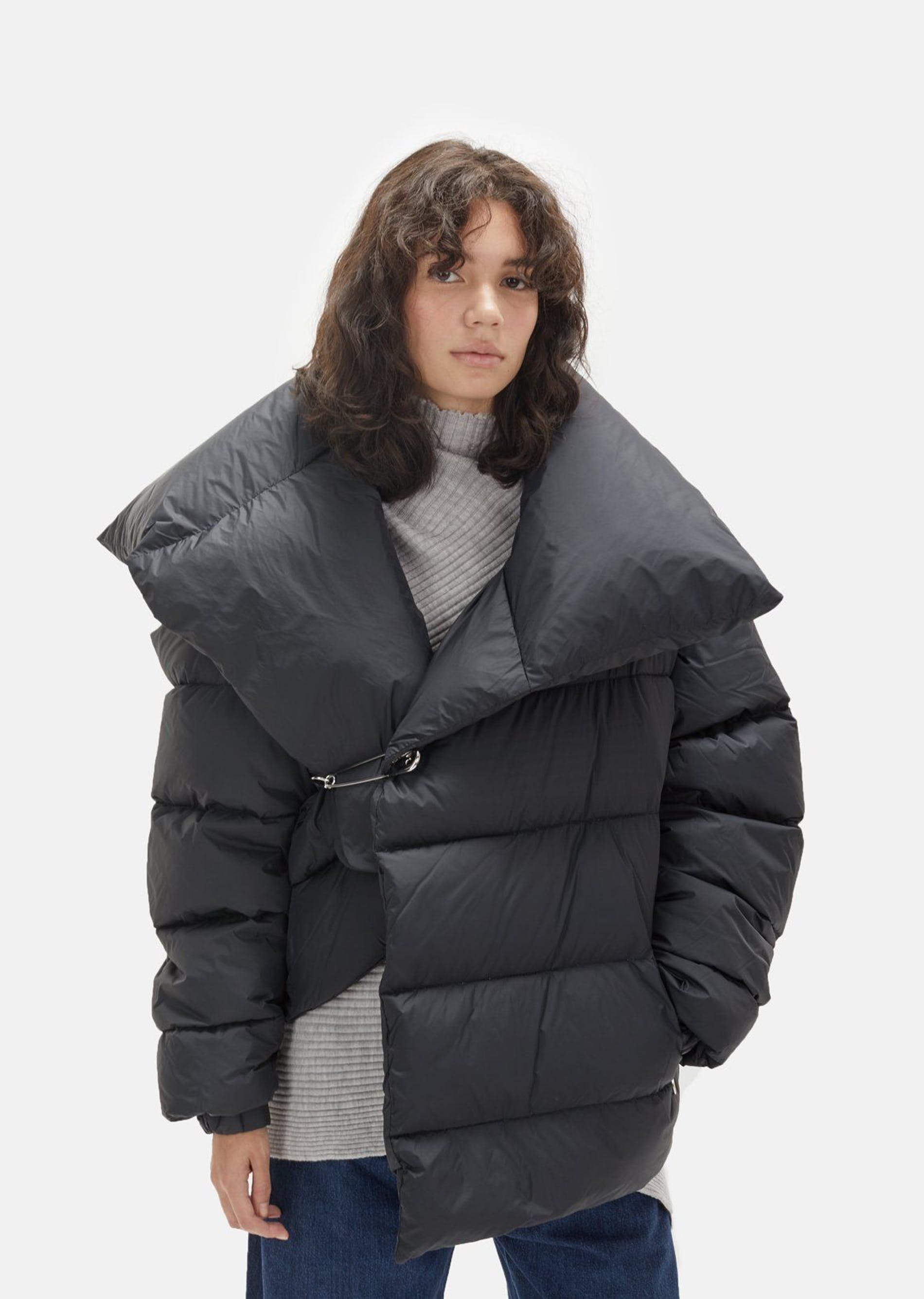 Gopcore: Phong cách dã ngoại kết hợp thời trang cao cấp - 4