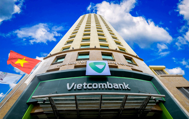 Vietcombank tiếp tục giảm lãi suất tiền vay hỗ trợ khách hàng bị ảnh hưởng bởi đại dịch COVID-19 - 1