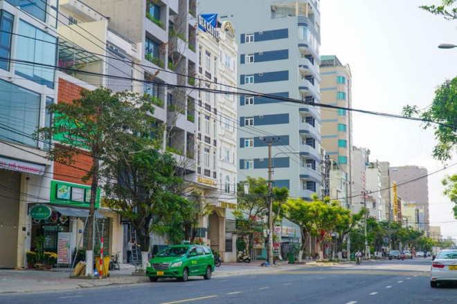 Thua lỗ, khách sạn tại Đà Nẵng rao bán hàng loạt - 1