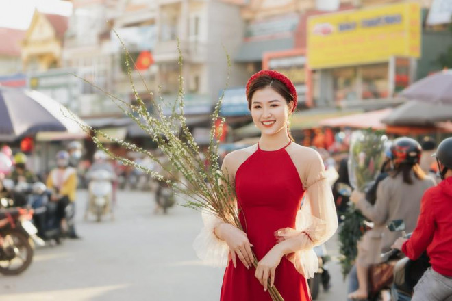 Hotgirl Hà Tĩnh từng thi Hoa hậu Việt Nam khoe nhan sắc đẹp tựa sương mai - 11