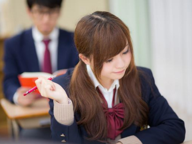 Giáo dục - du học - Yêu cầu học sinh nhuộm lại tóc đen, nhà trường không ngờ bị vướng vào vụ kiện kéo dài hơn 4 năm trời