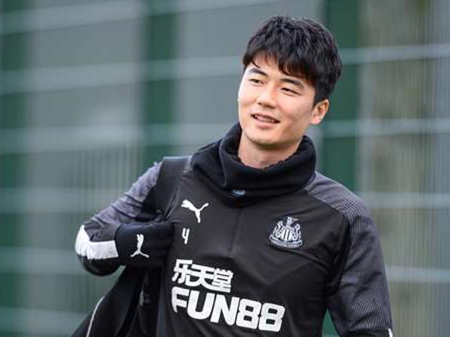 Bóng đá - Chấn động SAO Hàn Quốc từng đá Ngoại hạng Anh bị tố lạm dụng trẻ tiểu học