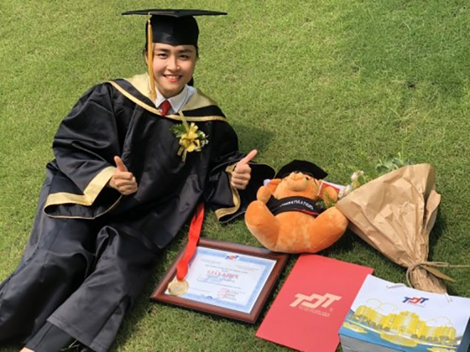 Cẩm Tiên dành rất nhiều thời gian để đầu tư cho việc học. Cô đang chuẩn bị cho chương trình học tiến sĩ