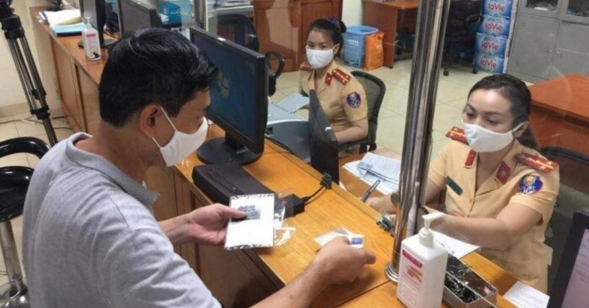 Tin tức ô tô - Người dân 4 quận nội thành Hà Nội phải đổi địa chỉ đăng ký xe