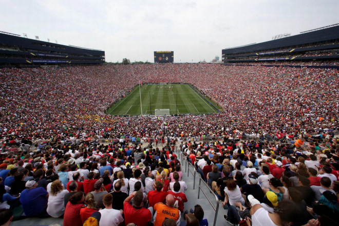 Xuất khẩu trận chung kết UEFA Champions League sang… New York - 8