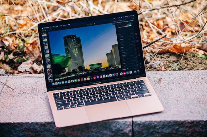 Quên MacBook Air M1 đi, Samsung sắp có laptop mới siêu xịn - 1