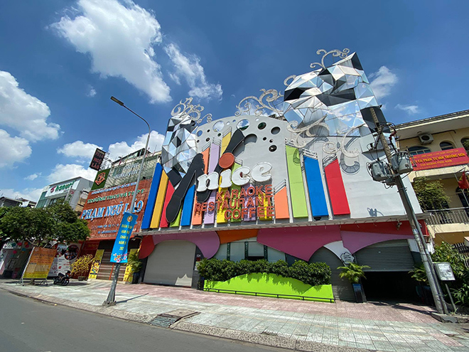 Những lĩnh vực tiếp tục tạm dừng hoạt động cho đến khi có thông báo mới như: vũ trường, quán bar, beer club, phòng gym, yoga…