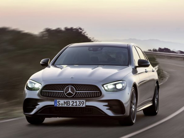 Tin tức ô tô - Mercedes-Benz E-Class 2021 ra mắt với giá khởi điểm từ 2,44 tỷ đồng