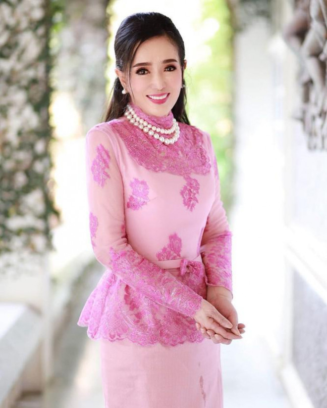 Hoa hậu Hoàn vũ Thái Lan U80 vẫn sở hữu body cân đối, nhan sắc trẻ trung - 2