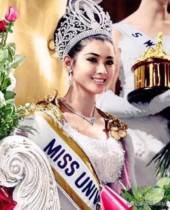 Hoa hậu Hoàn vũ Thái Lan U80 vẫn sở hữu body cân đối, nhan sắc trẻ trung - 4