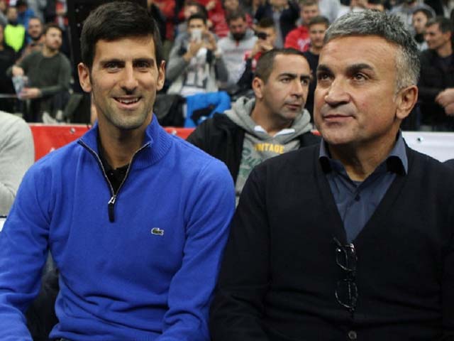 Novak và bố, ông&nbsp;Srdjan Djokovic