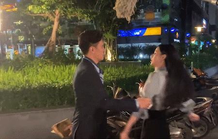 Sự thật cảnh Việt Anh bị lên gối vì cưỡng hôn gái xinh trên sóng VTV3 - 4