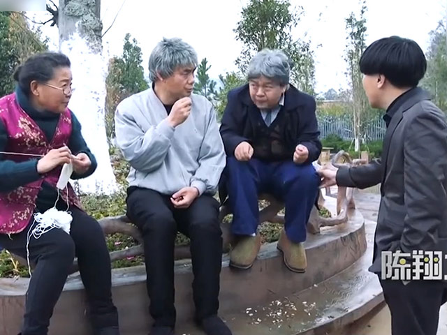 Video Clip Cười - Thành đạt về làng chàng trai nhận phải cái kết "đắng lòng"