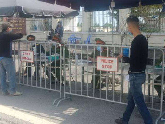 Tin tức trong ngày - Hải Phòng tạm dừng 8 chốt phòng chống dịch ở cửa ngõ ra vào thành phố