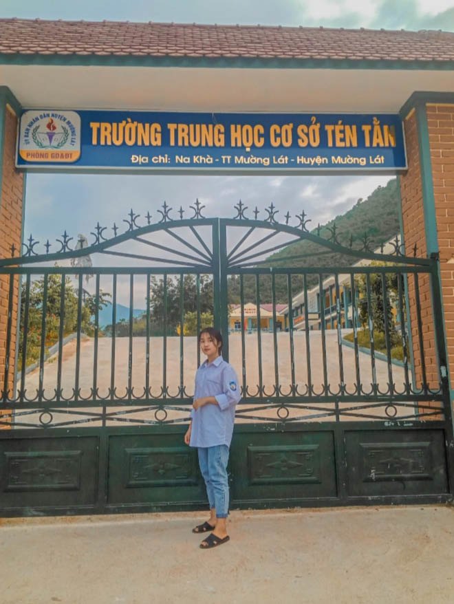 Bé gái Thanh Hóa nổi tiếng sau vài giây xuất hiện trên tivi - 7