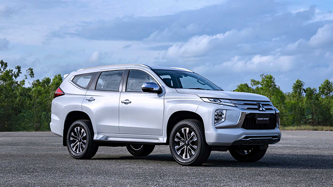 Giá xe Mitsubishi Pajero Sport lăn bánh tháng 2/2021 - 2