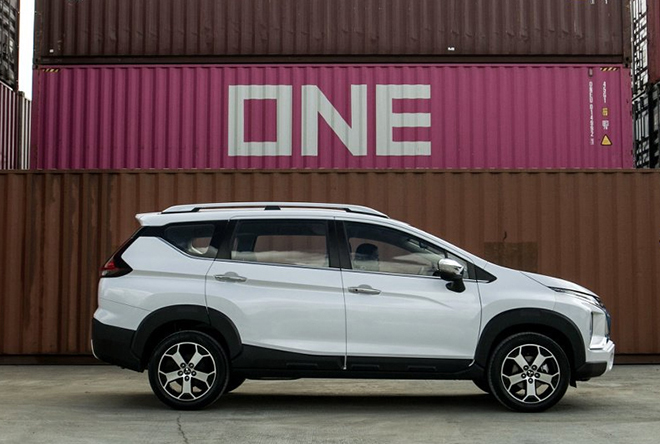 Giá xe Mitsubishi Xpander Cross lăn bánh tháng 2/2021 - 8