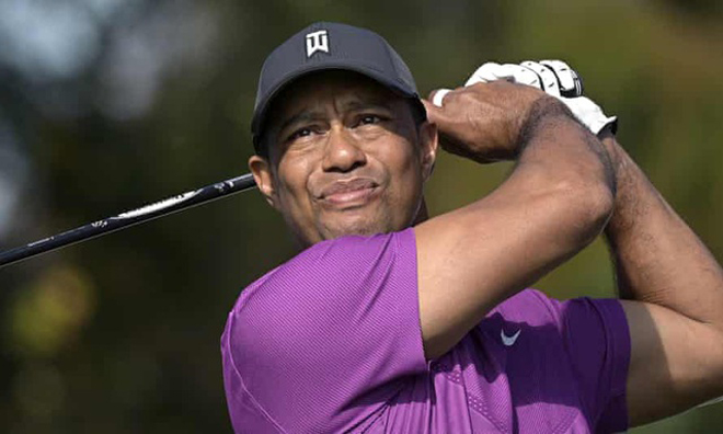 Tiger Woods thốt lên những lời thất vọng trong bệnh viện