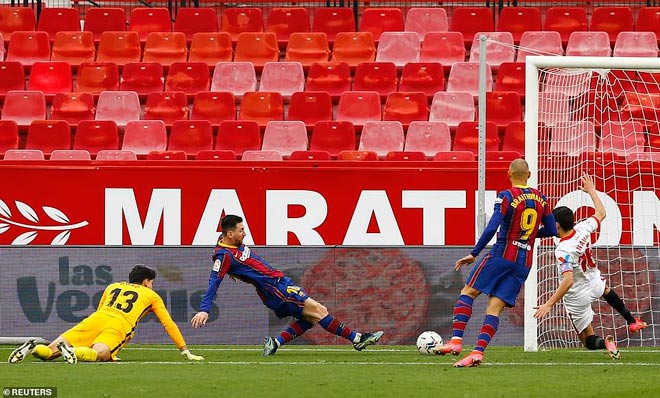 Trực tiếp bóng đá Sevilla - Barcelona: Messi ghi bàn quan trọng (Hết giờ) - 21